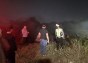 Polsek Tigaraksa Dan BPBD Kab Tangerang Bergerak Cepat Tangani Kebakaran Sampah Liar  Tigaraksa